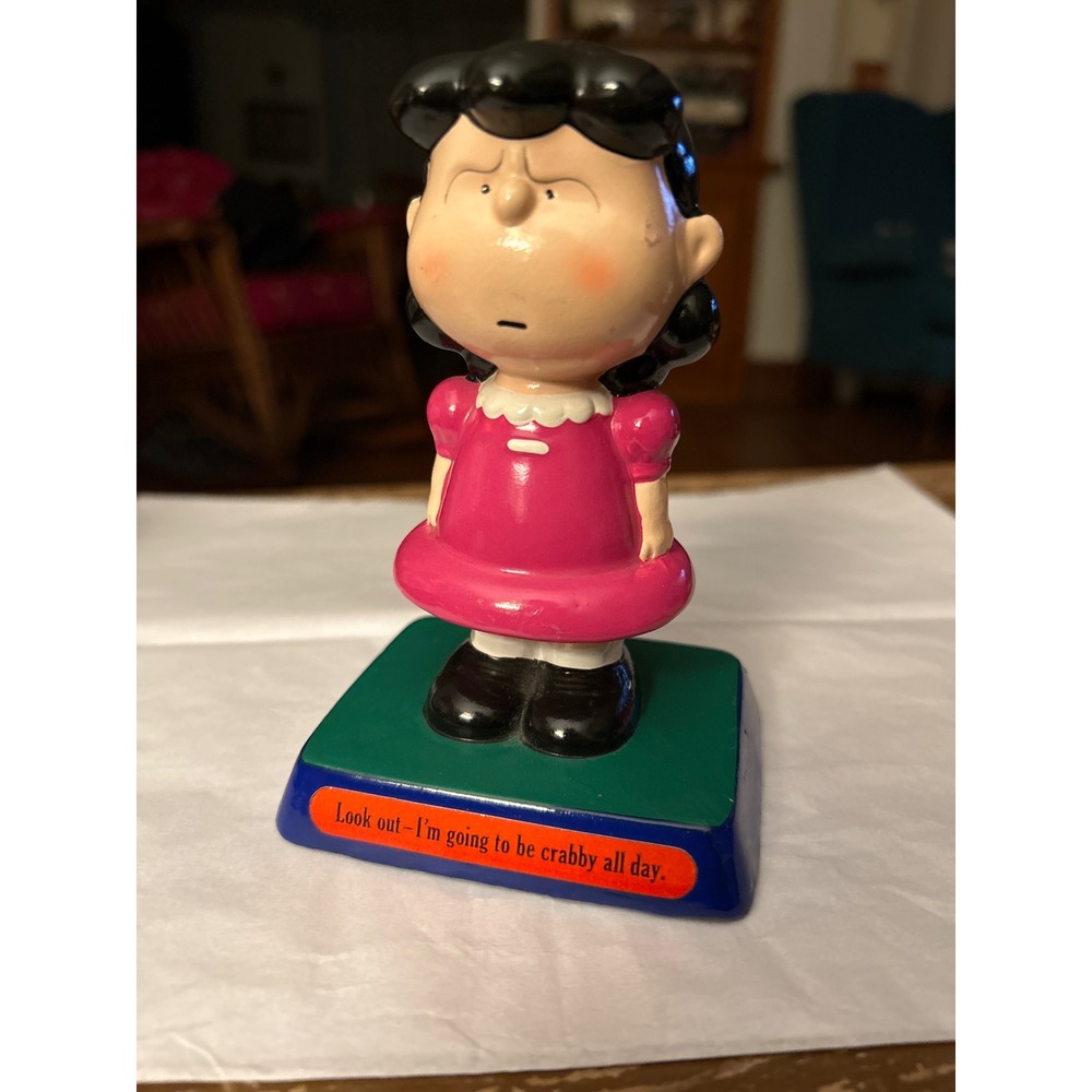Vintage 1971 Peanuts Lucy Van Pelt Figurine Crabby Determined Productions 5"tall